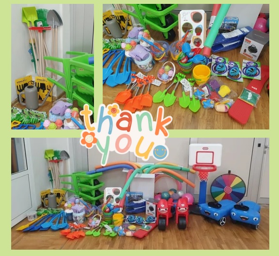 Zdjęcia zabawek i napis Thank you