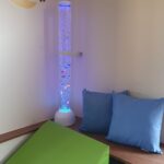 Kolumna bąbelkowa i poduszki